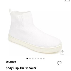 Journee Kody White Boot Slip On 8.5